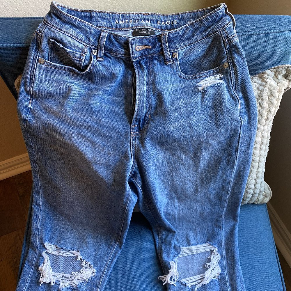 distress jeans